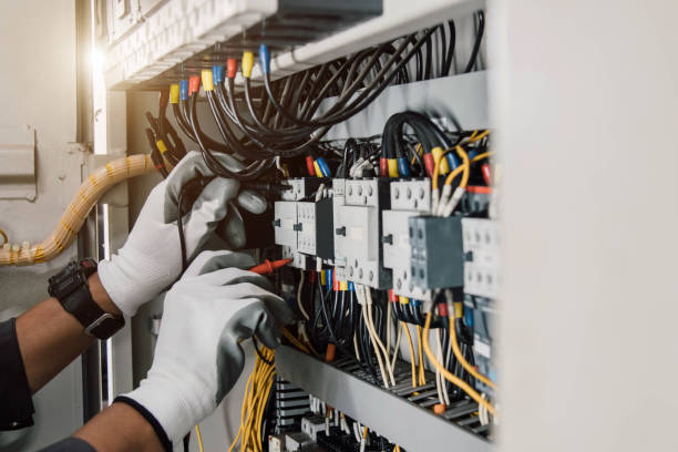 Best Licensed Electrician  in Caoncito, NM